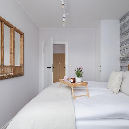 Prandoty Beautiful Apartment With Balcony Cracow By Renters Prestige クラクフ エクステリア 写真