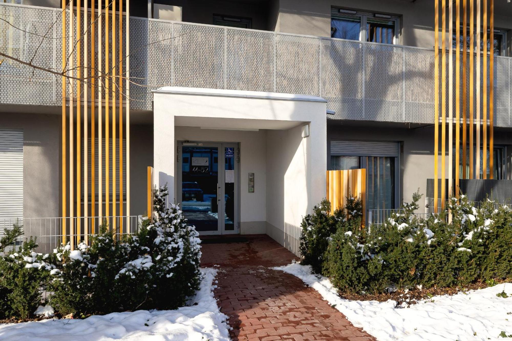 Prandoty Beautiful Apartment With Balcony Cracow By Renters Prestige クラクフ エクステリア 写真